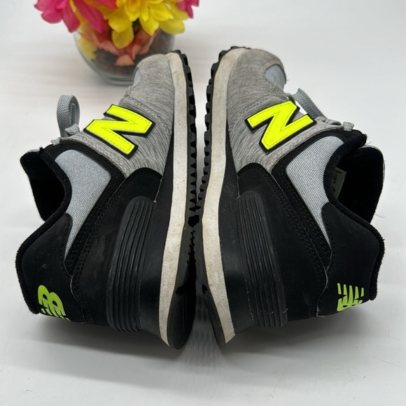 New Balance 574 Running Sneakers Size 8 SNK7028F - Picture 4 of 7